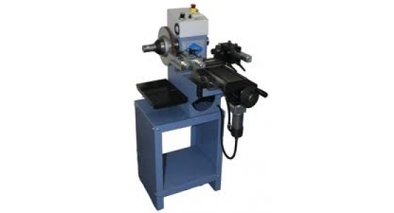 Станок универсальный для проточки головок блоков, блоков, тормозных дисков и барабанов Comec RC850